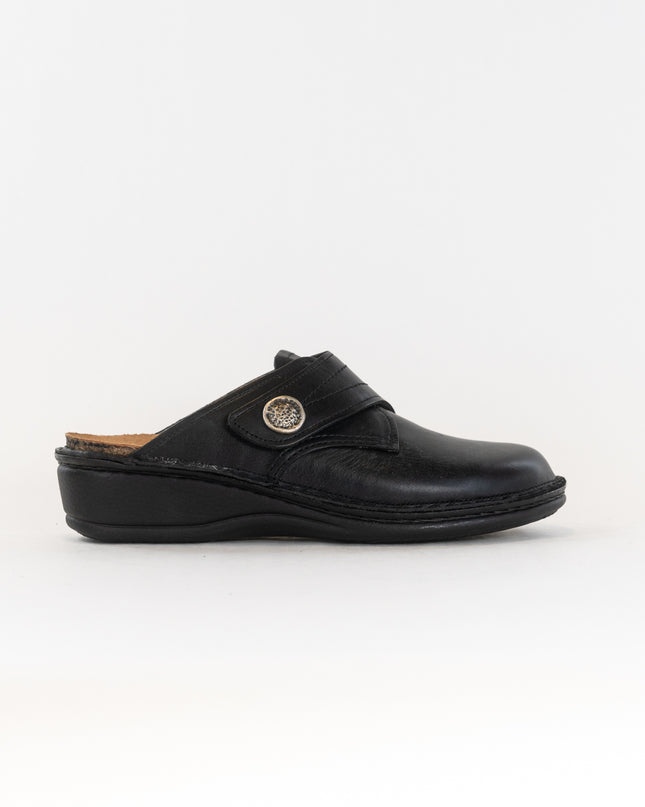 Finn Comfort Santa Fe (Women's) - Black