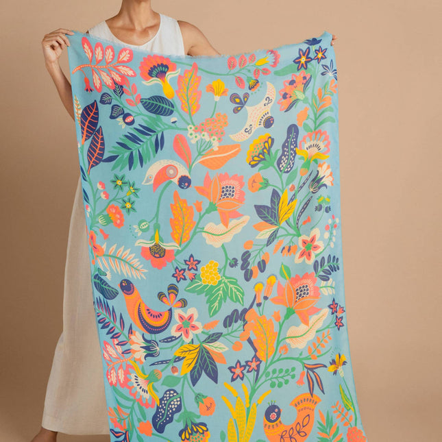 Print Scandinavian Floral and Fauna Scarf