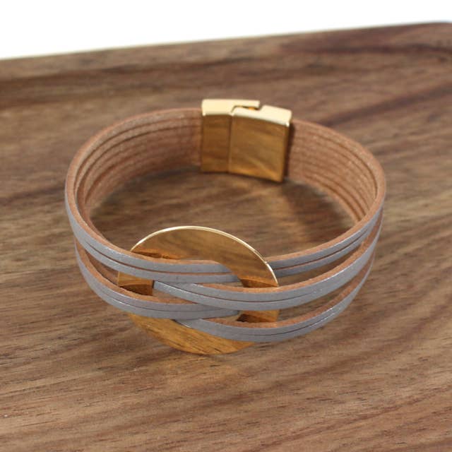 Interlocked Ring Pu Leather Wrap Bracelet