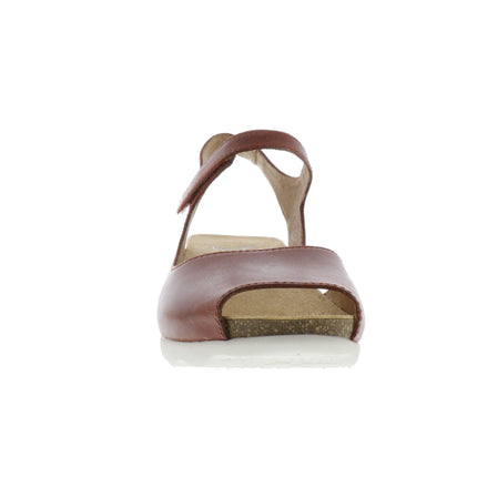Dansko Marcy (Women's) - Chili Leather