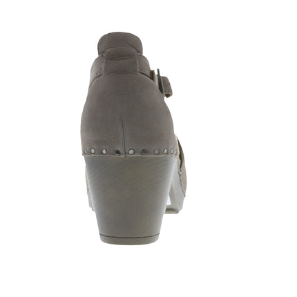 Dansko Sassy (Women's) - Taupe
