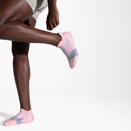Feetures Elite Max Cushion No Show Tab - Propulsion Pink