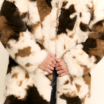 DAVI & DANI Spotted Faux Fur Collared Coat