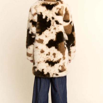 DAVI & DANI Spotted Faux Fur Collared Coat