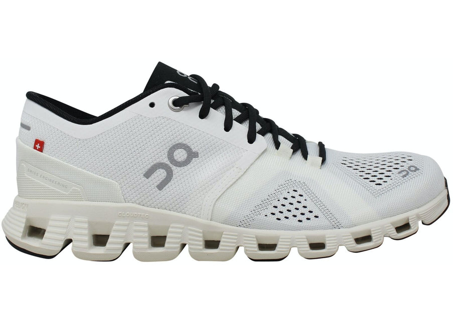 On Cloud X (Women's) - White/Black