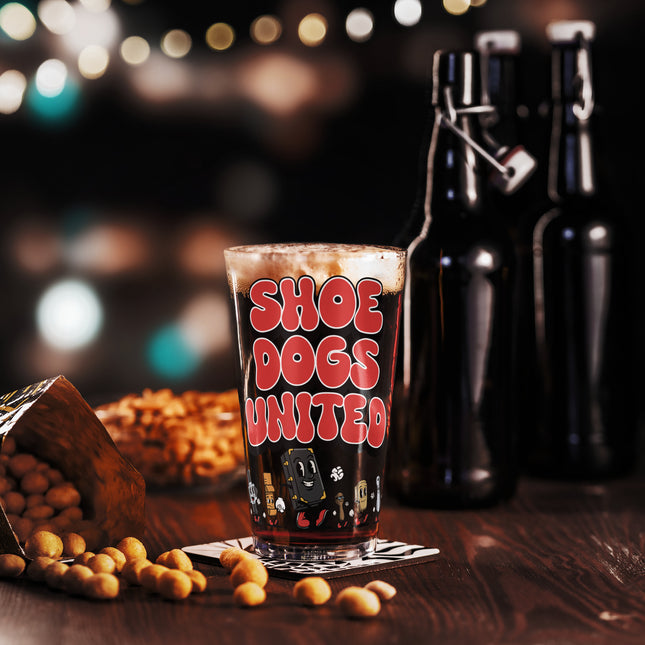 Shoes Dogs United - The Family Line - Shaker Pint Glass