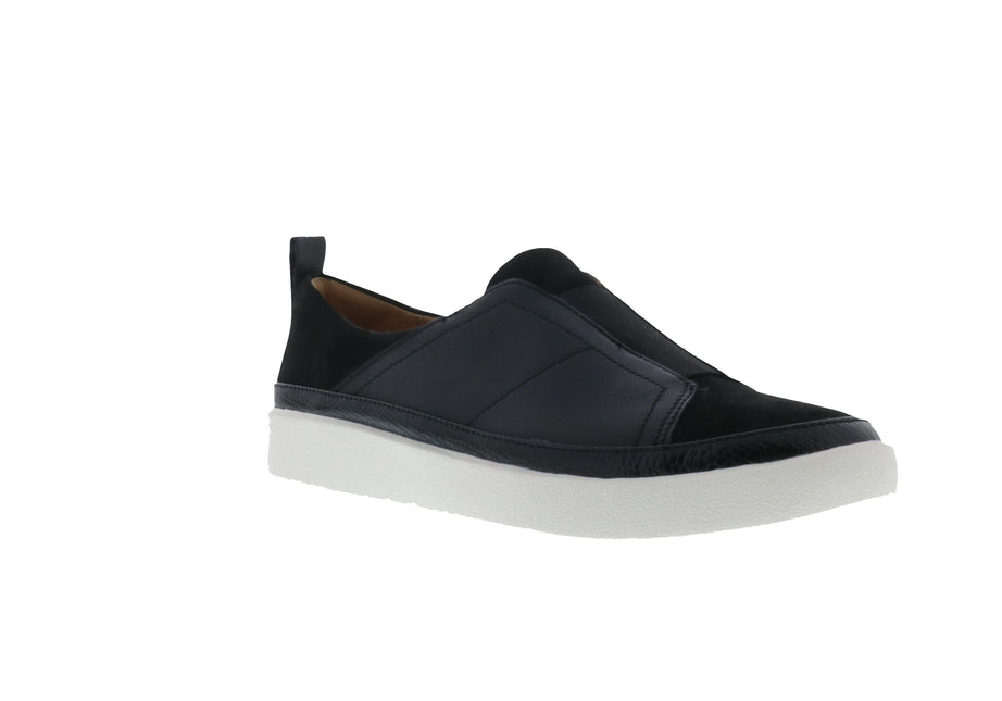 Vionic Zinah Slip On Sneaker (Women's) - Black